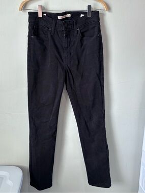 Levi's 724 High-Rise Straight Jeans | Black | Size 29